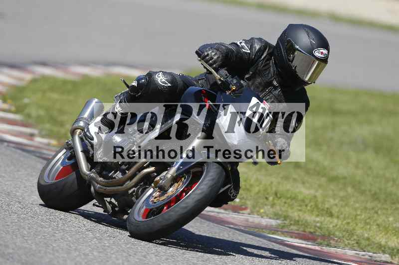 /43 08.08.2025 Discover the Bike ADR/Race 3 rot/410